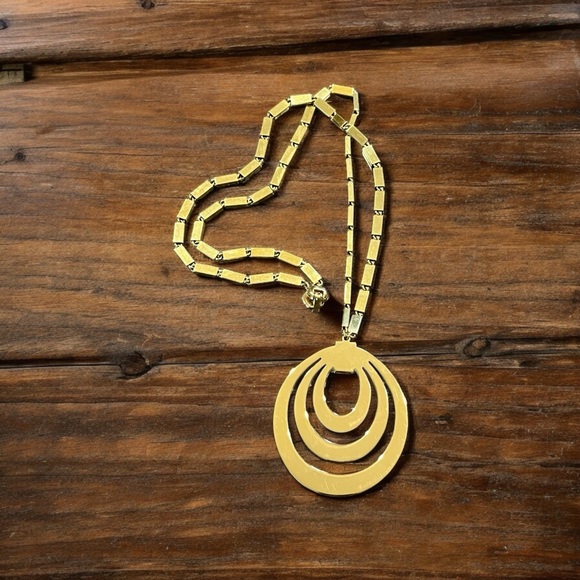 Vintage Monet Necklace 1966 Gold Tournee Pendant, Statement -Book Piece necklace - Picture 2 of 10